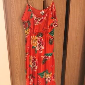Old navy cold shoulder maxi dress